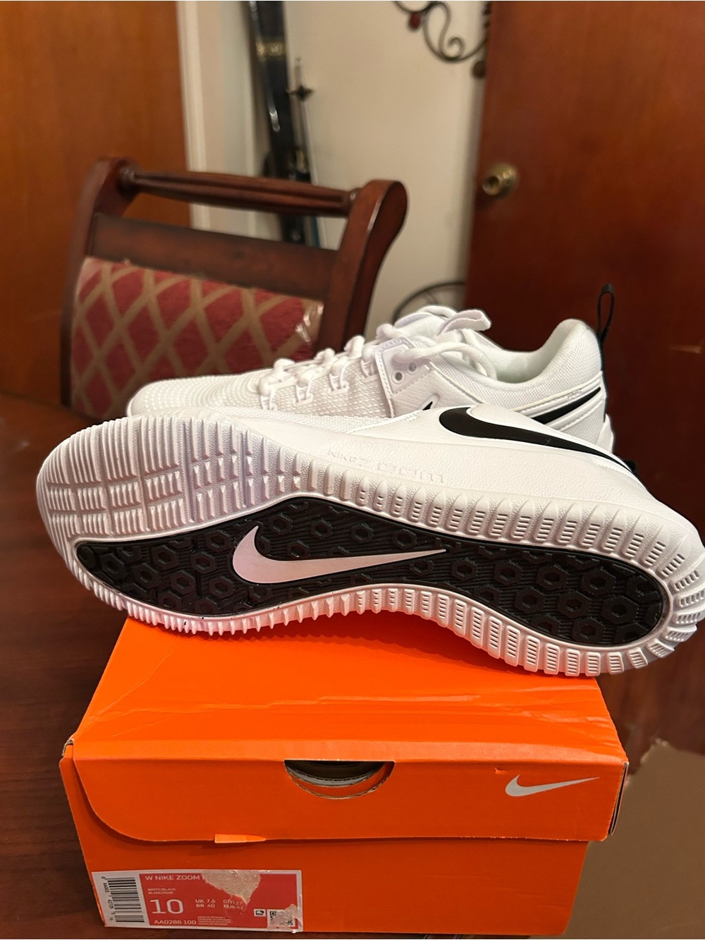 Nike White Women's Knit Lace-Up Sneakers - Picture 4 of 6